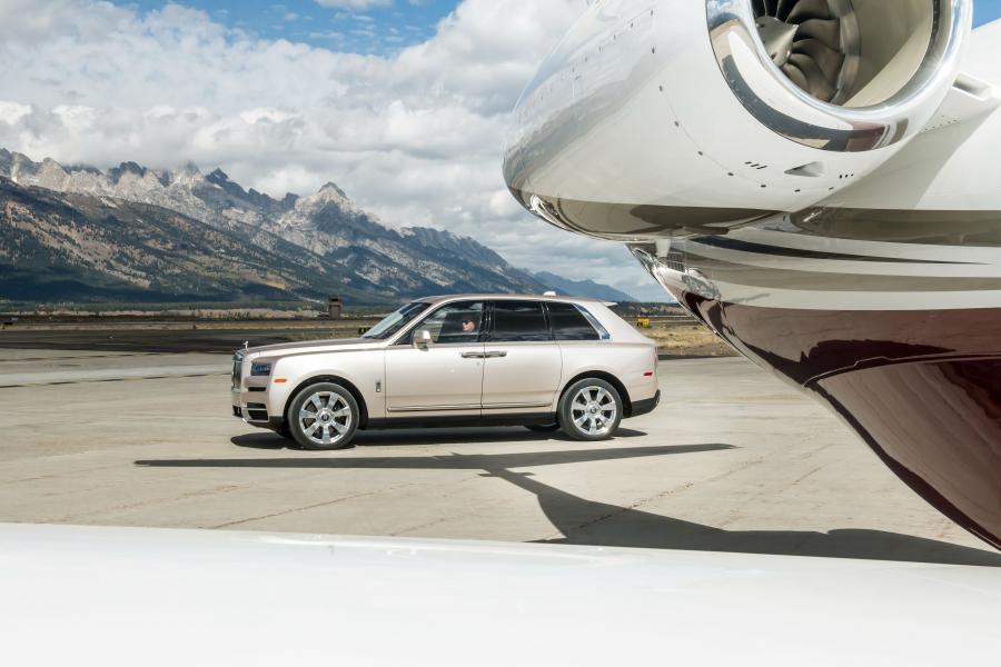  Rolls-Royce Cullinan 2018 года  (NA) (фото 16 из 40)